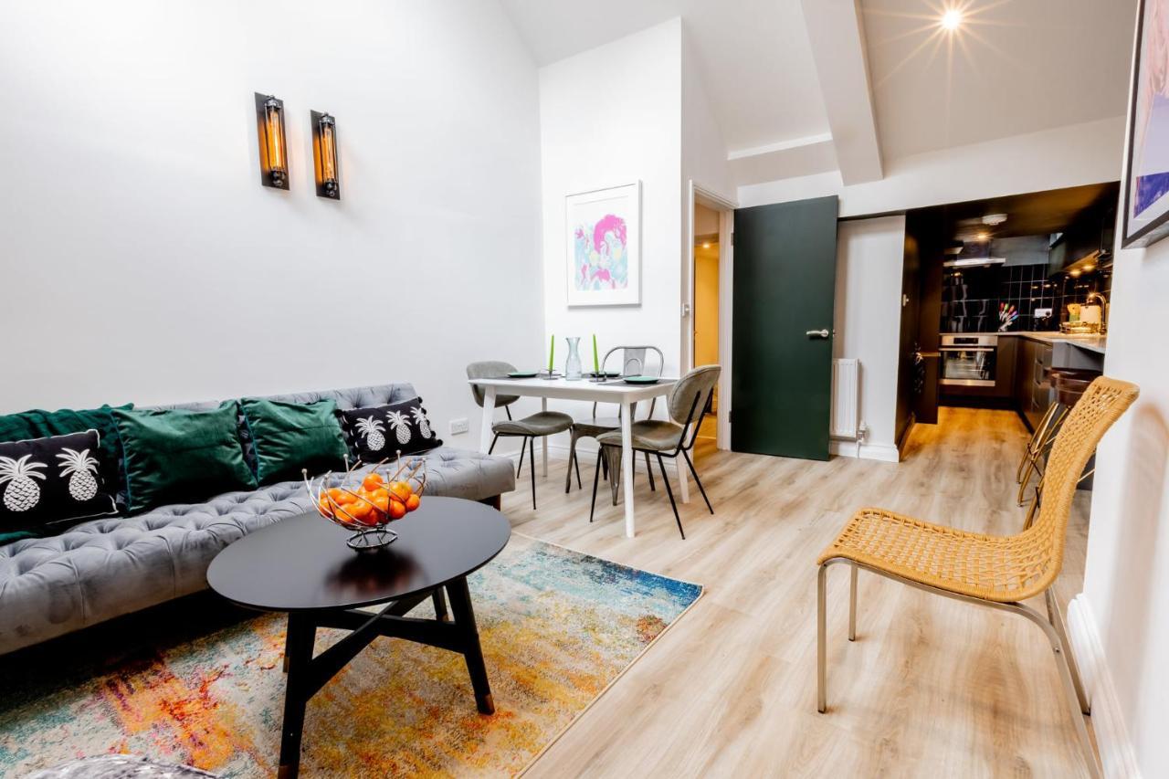 Modern 2 Bedroom Queen Street Apartment NWI Buitenkant foto